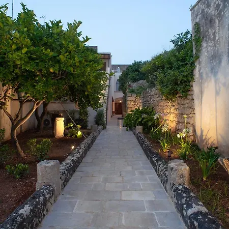 Bed and Breakfast Palazzo Frangipane 4*