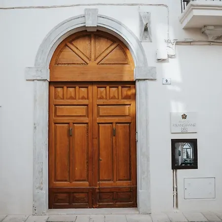Palazzo Frangipane Bed & Breakfast *