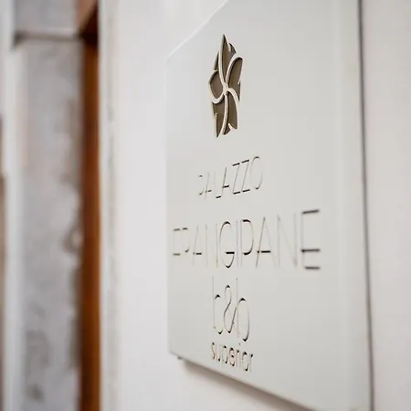 Palazzo Frangipane * Salve
